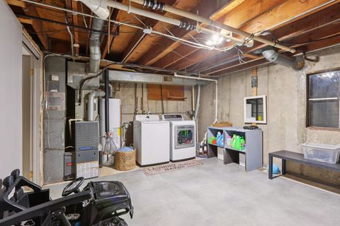 Tiny photo for 634 Robin Court, Grayslake, IL 60030 (MLS # 12502472)