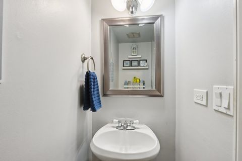 Tiny photo for 634 Robin Court, Grayslake, IL 60030 (MLS # 12502472)