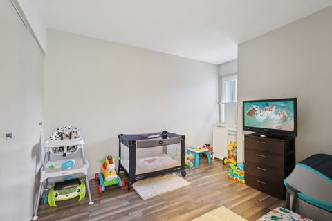 Tiny photo for 634 Robin Court, Grayslake, IL 60030 (MLS # 12502472)