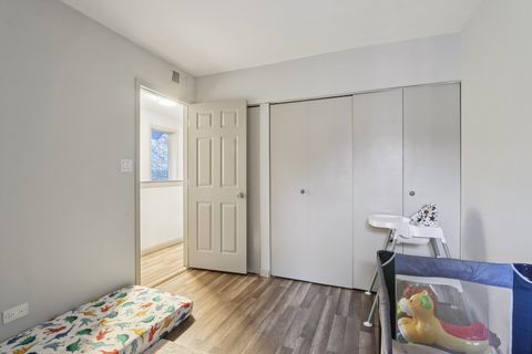 Tiny photo for 634 Robin Court, Grayslake, IL 60030 (MLS # 12502472)