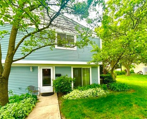 Photo of 797 Coventry Place, Wheeling, IL 60090 (MLS # 12652106)