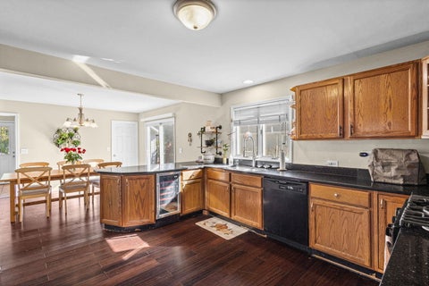Tiny photo for 2104 Bluebird Lane, Rolling Meadows, IL 60008 (MLS # 12790790)