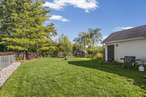 Tiny photo for 2104 Bluebird Lane, Rolling Meadows, IL 60008 (MLS # 12790790)