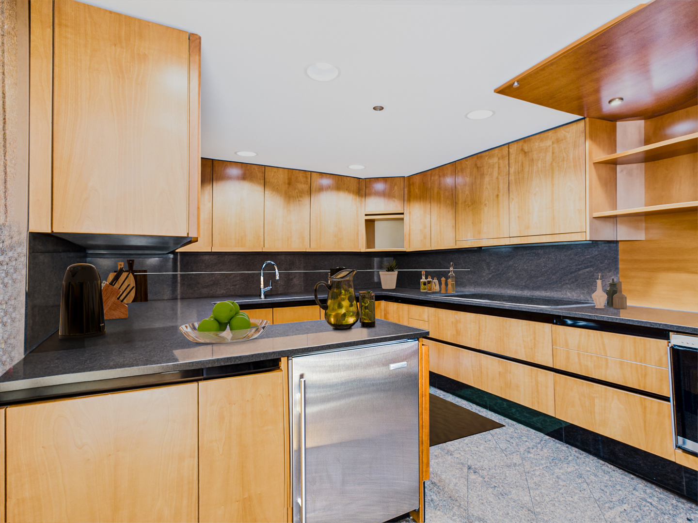 950 N Michigan Avenue 3704