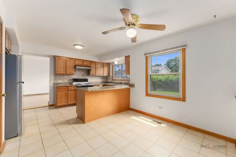 Tiny photo for 705 Partridge Drive, Schaumburg, IL 60193 (MLS # 12700541)