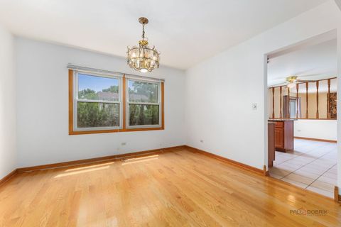 Tiny photo for 705 Partridge Drive, Schaumburg, IL 60193 (MLS # 12700541)