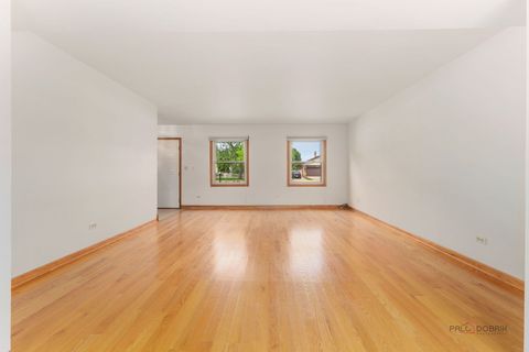Tiny photo for 705 Partridge Drive, Schaumburg, IL 60193 (MLS # 12700541)