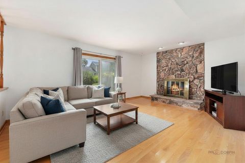 Tiny photo for 705 Partridge Drive, Schaumburg, IL 60193 (MLS # 12700541)