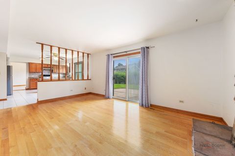 Tiny photo for 705 Partridge Drive, Schaumburg, IL 60193 (MLS # 12700541)