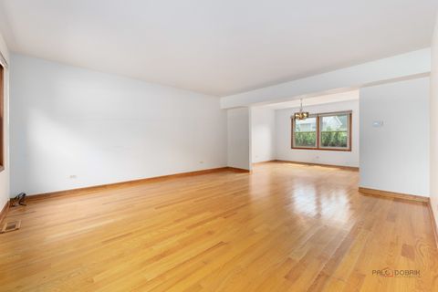 Tiny photo for 705 Partridge Drive, Schaumburg, IL 60193 (MLS # 12700541)