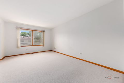 Tiny photo for 705 Partridge Drive, Schaumburg, IL 60193 (MLS # 12700541)