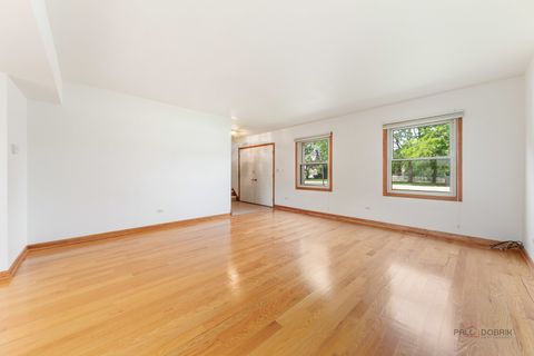Tiny photo for 705 Partridge Drive, Schaumburg, IL 60193 (MLS # 12700541)