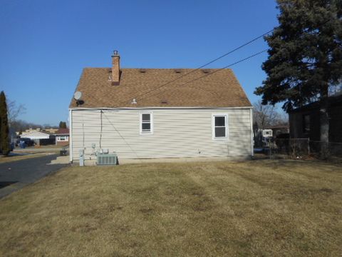 Tiny photo for 221 E Dickens Avenue, Northlake, IL 60164 (MLS # 12576485)
