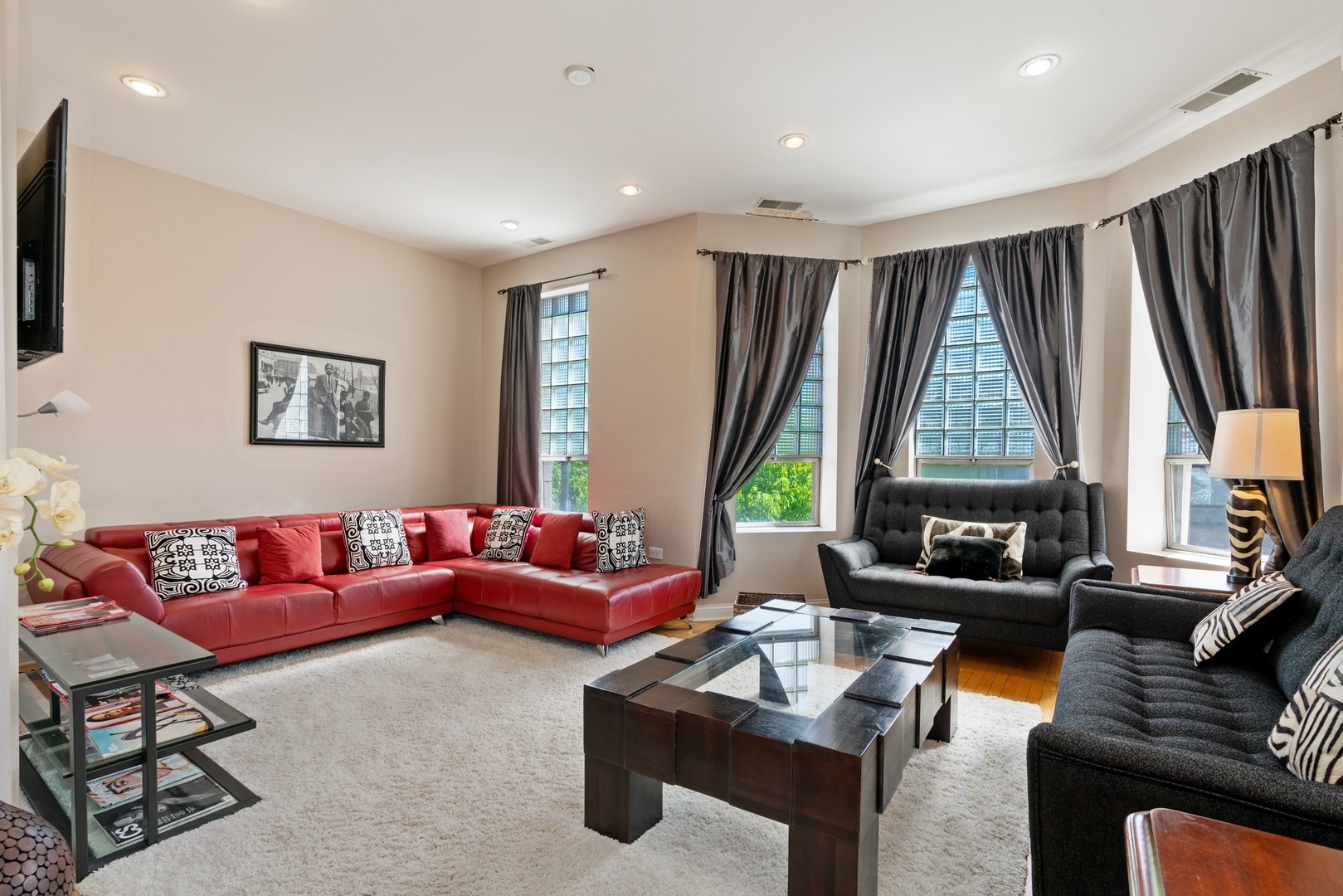 1406 N Washtenaw Avenue 3