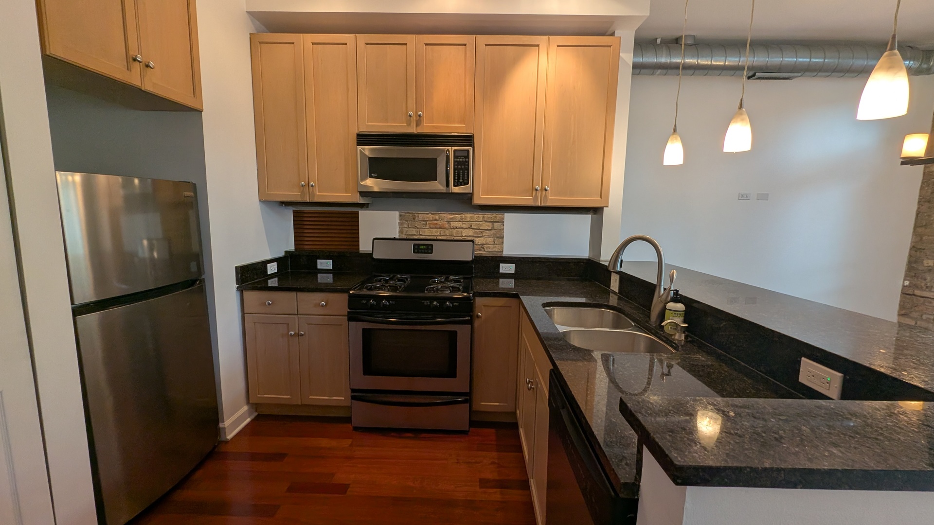 1222 W Hubbard Street 1F