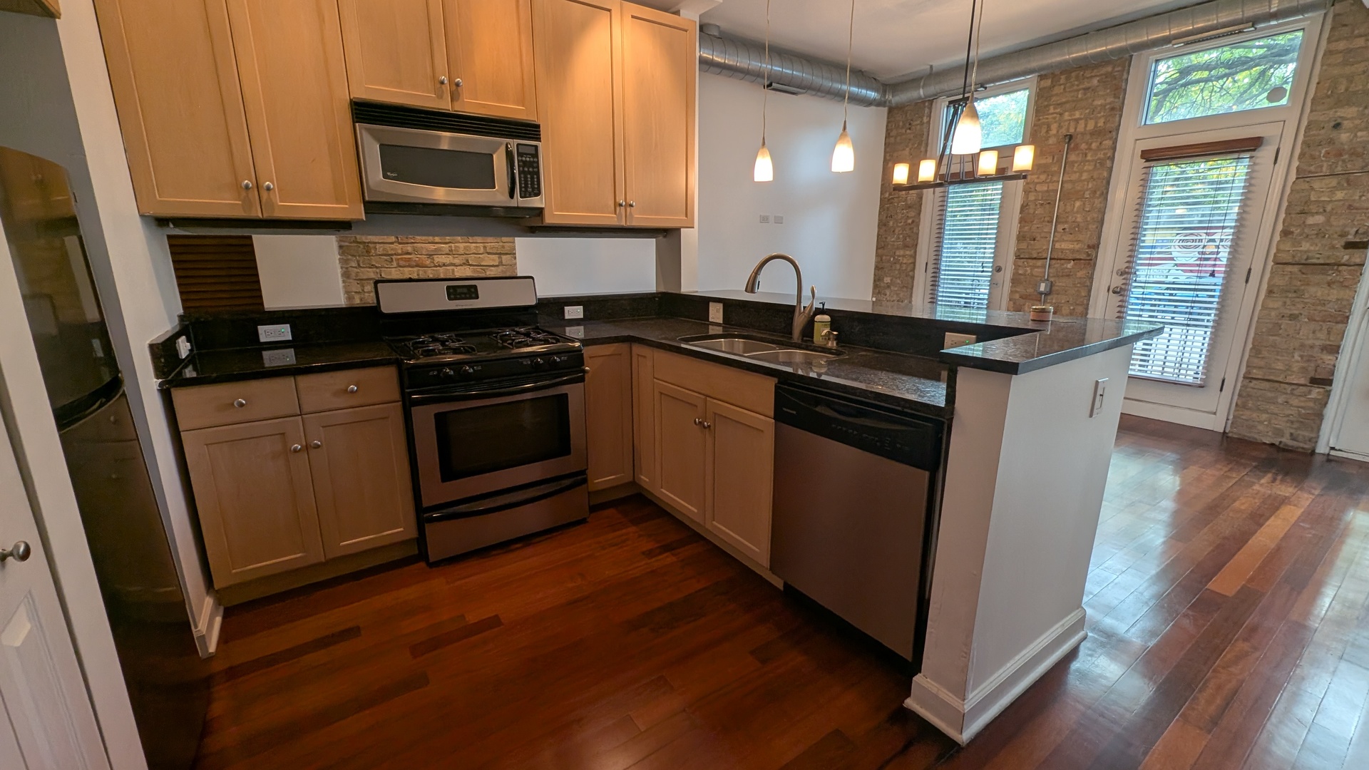 1222 W Hubbard Street 1F