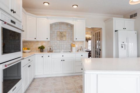 Tiny photo for 29 Cloverhill Circle, Bloomington, IL 61705 (MLS # 12584335)