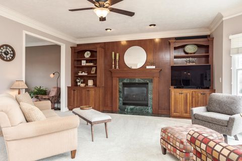 Tiny photo for 29 Cloverhill Circle, Bloomington, IL 61705 (MLS # 12584335)