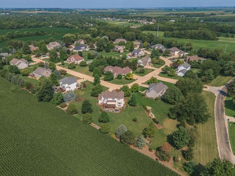 Tiny photo for 29 Cloverhill Circle, Bloomington, IL 61705 (MLS # 12584335)