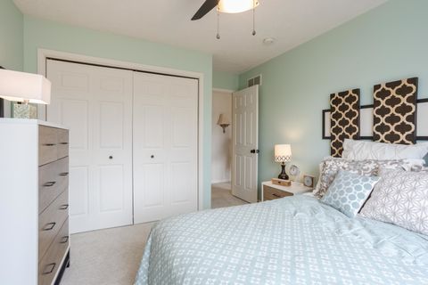 Tiny photo for 29 Cloverhill Circle, Bloomington, IL 61705 (MLS # 12584335)