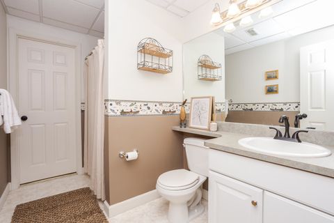 Tiny photo for 29 Cloverhill Circle, Bloomington, IL 61705 (MLS # 12584335)