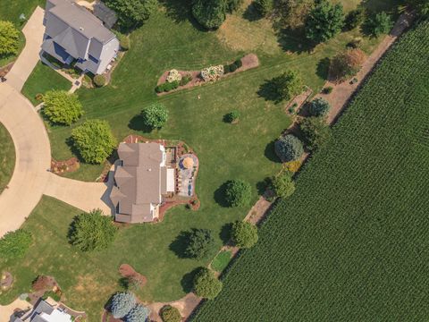 Tiny photo for 29 Cloverhill Circle, Bloomington, IL 61705 (MLS # 12584335)