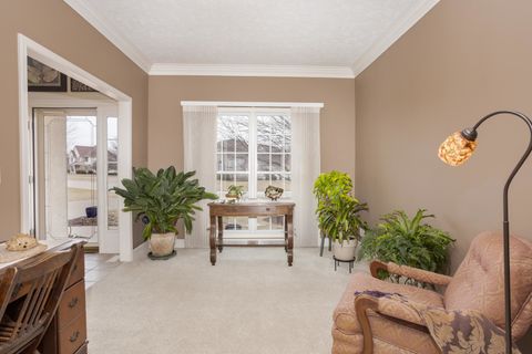 Tiny photo for 29 Cloverhill Circle, Bloomington, IL 61705 (MLS # 12584335)