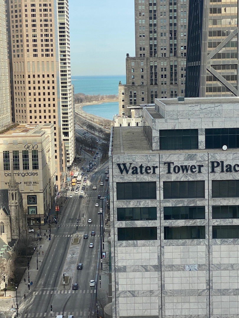 777 N Michigan Avenue 2600-2602