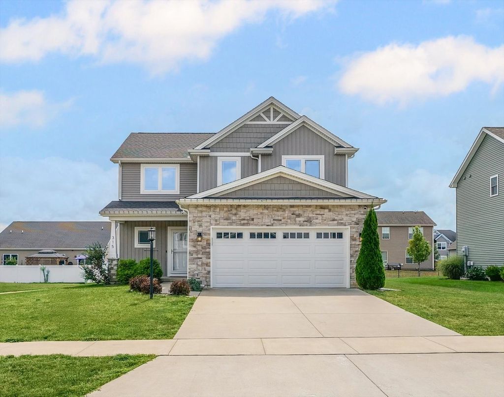 Photo for 315 Newhaven Lane, Savoy, IL 61874 (MLS # 12389658)