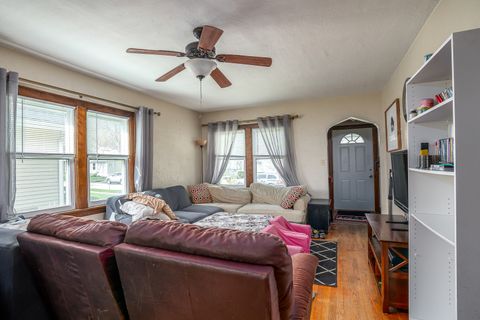 Tiny photo for 414 45th Street, Moline, IL 61265 (MLS # 12621958)