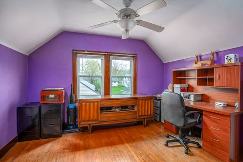 Tiny photo for 414 45th Street, Moline, IL 61265 (MLS # 12621958)