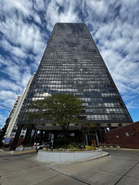 Photo of 5415 N Sheridan Road #5414, Chicago, IL 60640 (MLS # 12490818)
