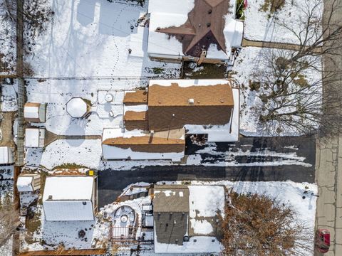 Tiny photo for 303 N Elmwood Avenue, Wood Dale, IL 60191 (MLS # 12529539)