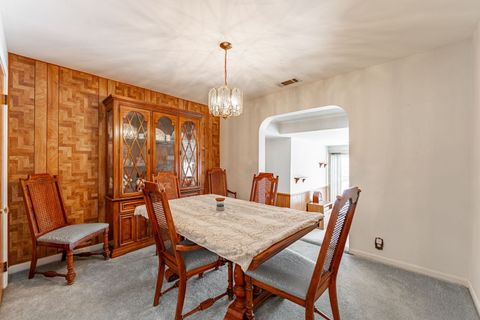 Tiny photo for 303 N Elmwood Avenue, Wood Dale, IL 60191 (MLS # 12529539)