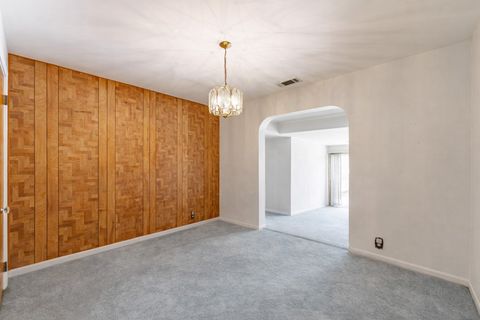 Tiny photo for 303 N Elmwood Avenue, Wood Dale, IL 60191 (MLS # 12529539)