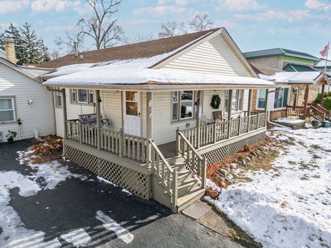 Tiny photo for 303 N Elmwood Avenue, Wood Dale, IL 60191 (MLS # 12529539)