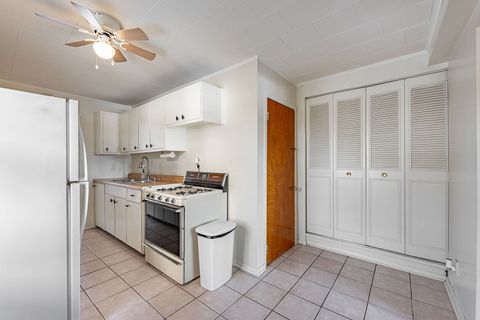 Tiny photo for 303 N Elmwood Avenue, Wood Dale, IL 60191 (MLS # 12529539)