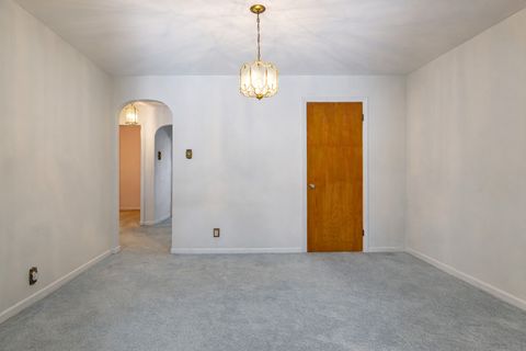 Tiny photo for 303 N Elmwood Avenue, Wood Dale, IL 60191 (MLS # 12529539)