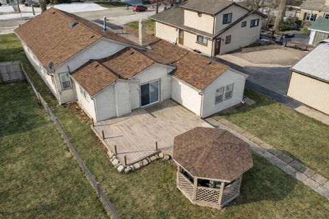 Tiny photo for 303 N Elmwood Avenue, Wood Dale, IL 60191 (MLS # 12529539)