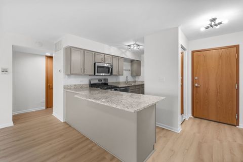 Tiny photo for 5840 W Lawrence Avenue #405, Chicago, IL 60630 (MLS # 12514051)