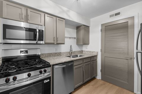 Tiny photo for 5840 W Lawrence Avenue #405, Chicago, IL 60630 (MLS # 12514051)