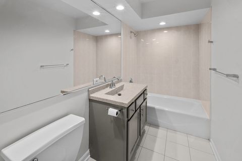 Tiny photo for 5840 W Lawrence Avenue #405, Chicago, IL 60630 (MLS # 12514051)