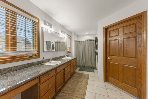 Tiny photo for 393 E 16th Place, Lombard, IL 60148 (MLS # 12520992)