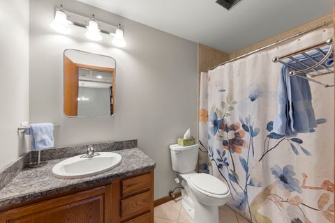 Tiny photo for 393 E 16th Place, Lombard, IL 60148 (MLS # 12520992)