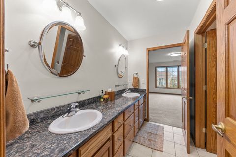 Tiny photo for 393 E 16th Place, Lombard, IL 60148 (MLS # 12520992)