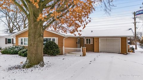 Tiny photo for 504 Princeton Drive, North Aurora, IL 60542 (MLS # 12540274)