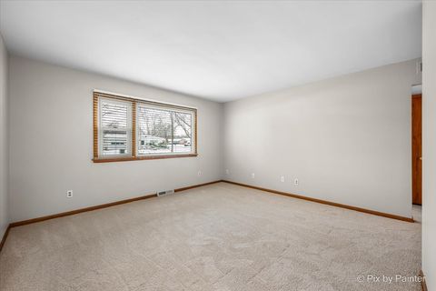 Tiny photo for 504 Princeton Drive, North Aurora, IL 60542 (MLS # 12540274)