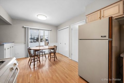 Tiny photo for 504 Princeton Drive, North Aurora, IL 60542 (MLS # 12540274)