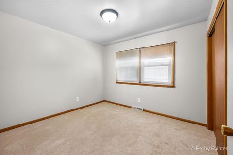 Tiny photo for 504 Princeton Drive, North Aurora, IL 60542 (MLS # 12540274)