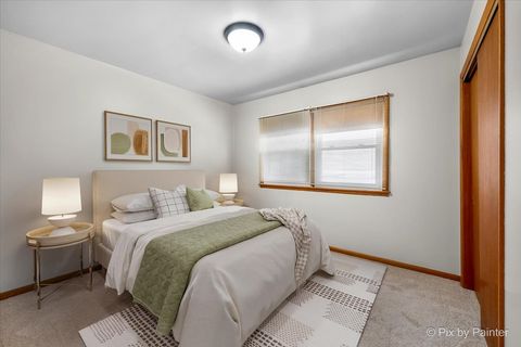 Tiny photo for 504 Princeton Drive, North Aurora, IL 60542 (MLS # 12540274)